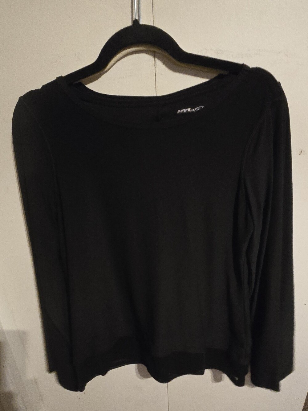 Black Long-Sleeve Women's Top - Classic Layering Tee
